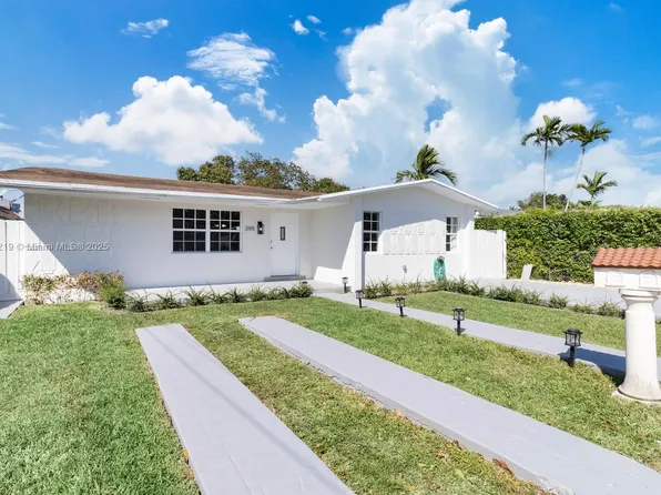 395 W 39th Pl, Hialeah, FL 33012