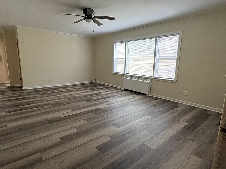 2306 W 5th Ave #3 — Photo 2