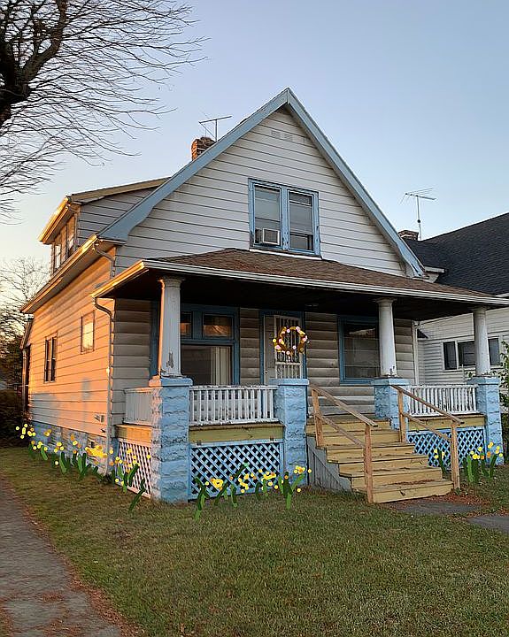 1st image of 4012 E 141st St