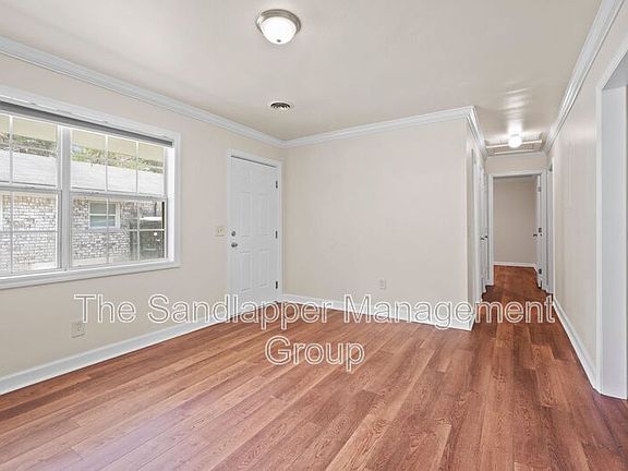 4th image of 634 Cashew St Unit B