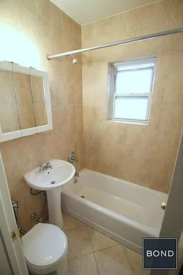 Rented by Bond New York | media 6