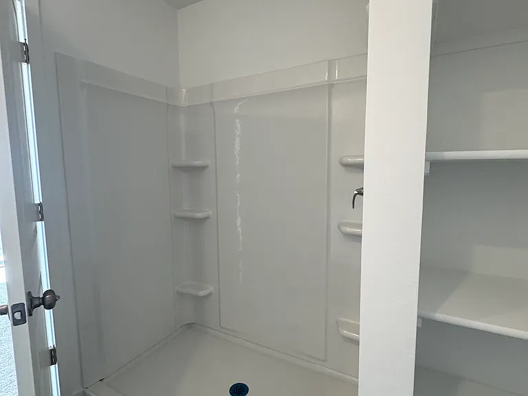 2125 W Totems St — Photo 6