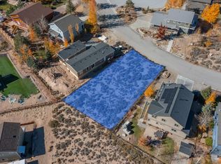 35 Larkspur Ln, Crowley Lake, CA 93546