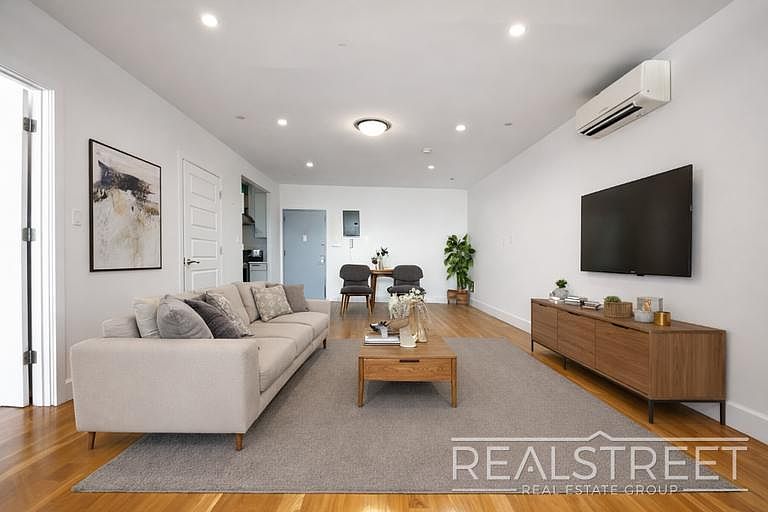 1st image of 9002 Queens Blvd APT 305