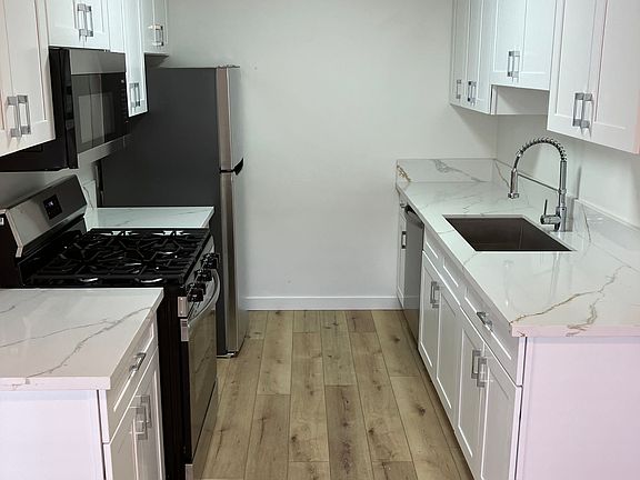 4th image of 4410 W Mlk Blvd APT 219