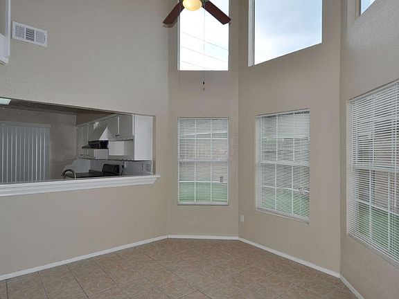 2nd image of 10746 Autumn Meadow Ln