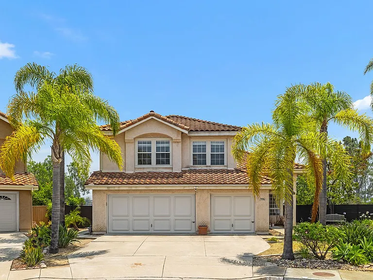 7996 Cicada Ct — Photo 1