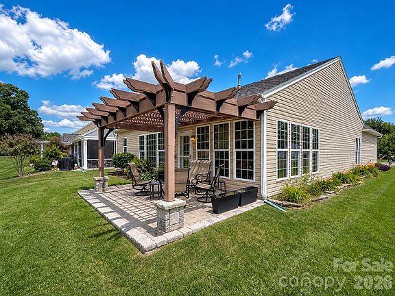 3rd image of 3001 Grant Ct #23