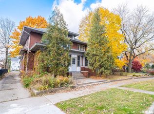 1811 W High St, Peoria, IL 61606