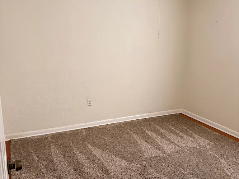 12125 N Edison Ave — Photo 32