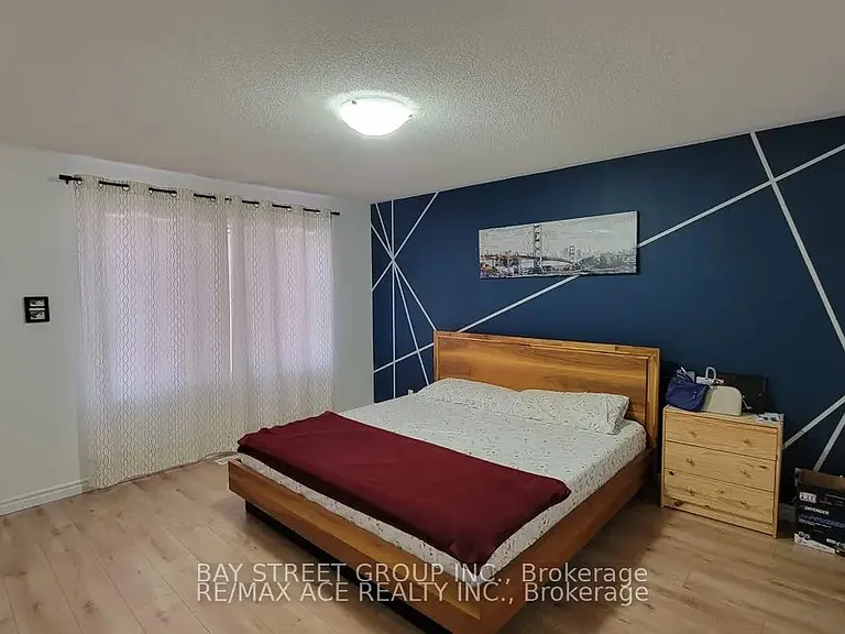 2452 Steeplechase St — Photo 11