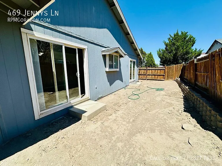 469 Jennys Ln — Photo 23
