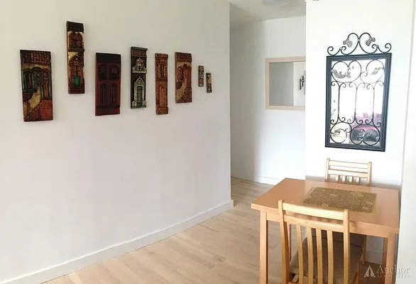 Rented by Anchor Associates | media 40