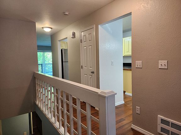4th image of 500 N National Ave #43