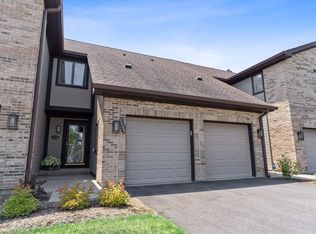 1608 Cypress Ct, Hoffman Estates, IL 60169