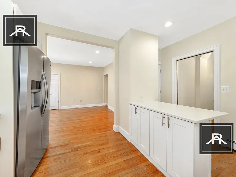 11-13 Winter Hill Rd #1 — Photo 16