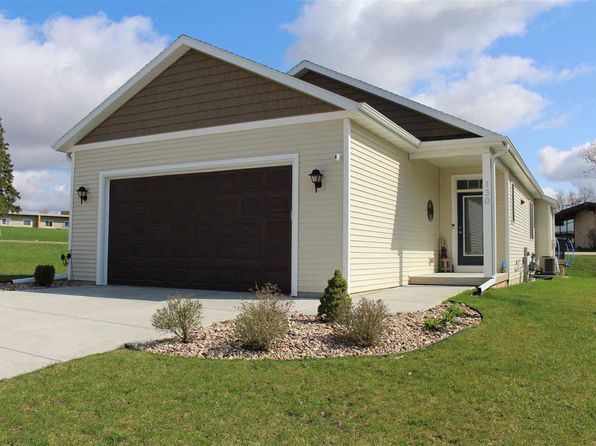 Columbus Real Estate Columbus Wi Homes For Sale Zillow