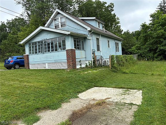 2nd image of 429 W Glenaven Ave