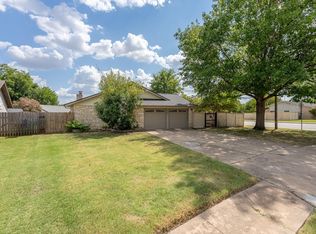 1201 Wayne Dr, Round Rock, TX 78664