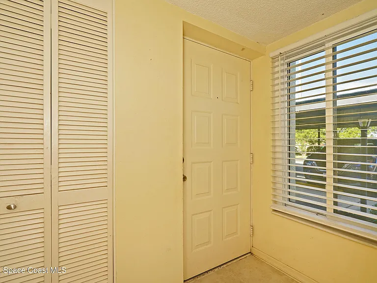 220 S 5th St #205 — Photo 5