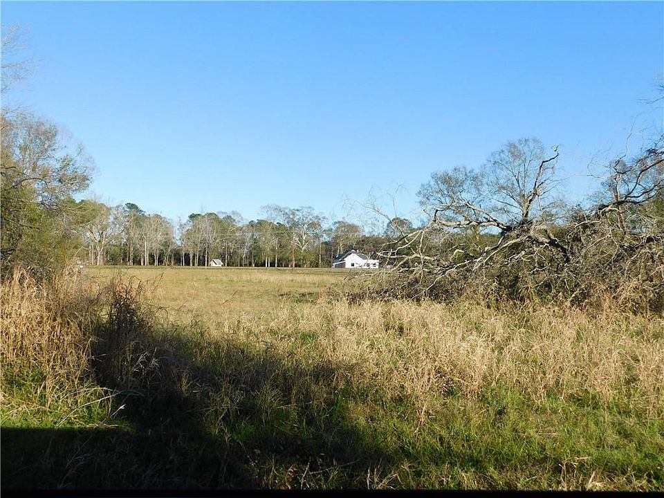 2nd image of W Railroad Ave