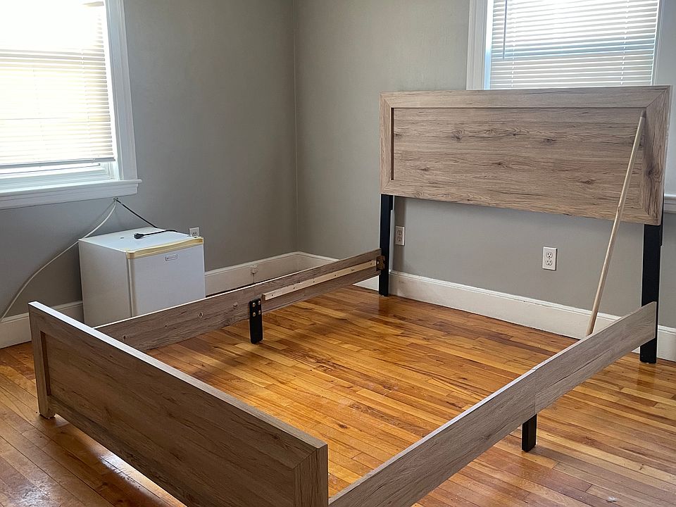 2nd image of 11 Cragmere Ter Unit 1