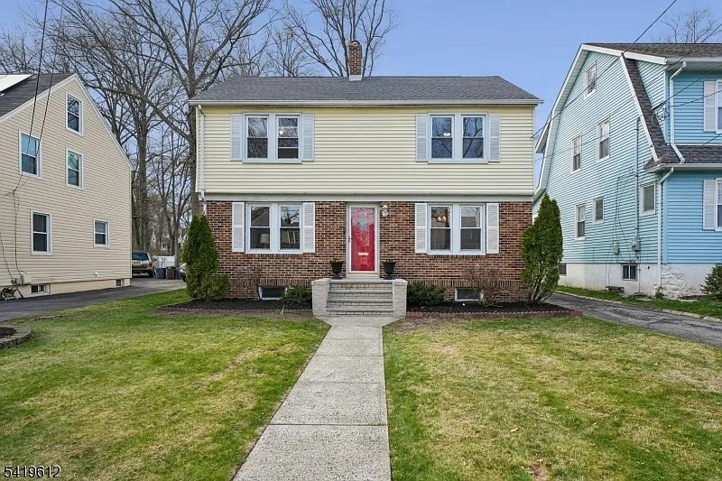 39 Boyden Ave photo 1