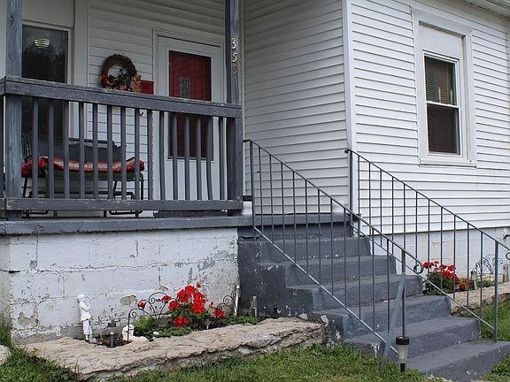 2nd image of 359 Maysville St
