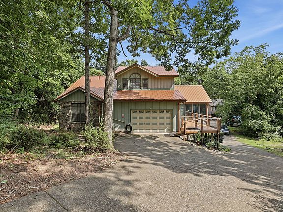 4th image of 494 Forest Dr