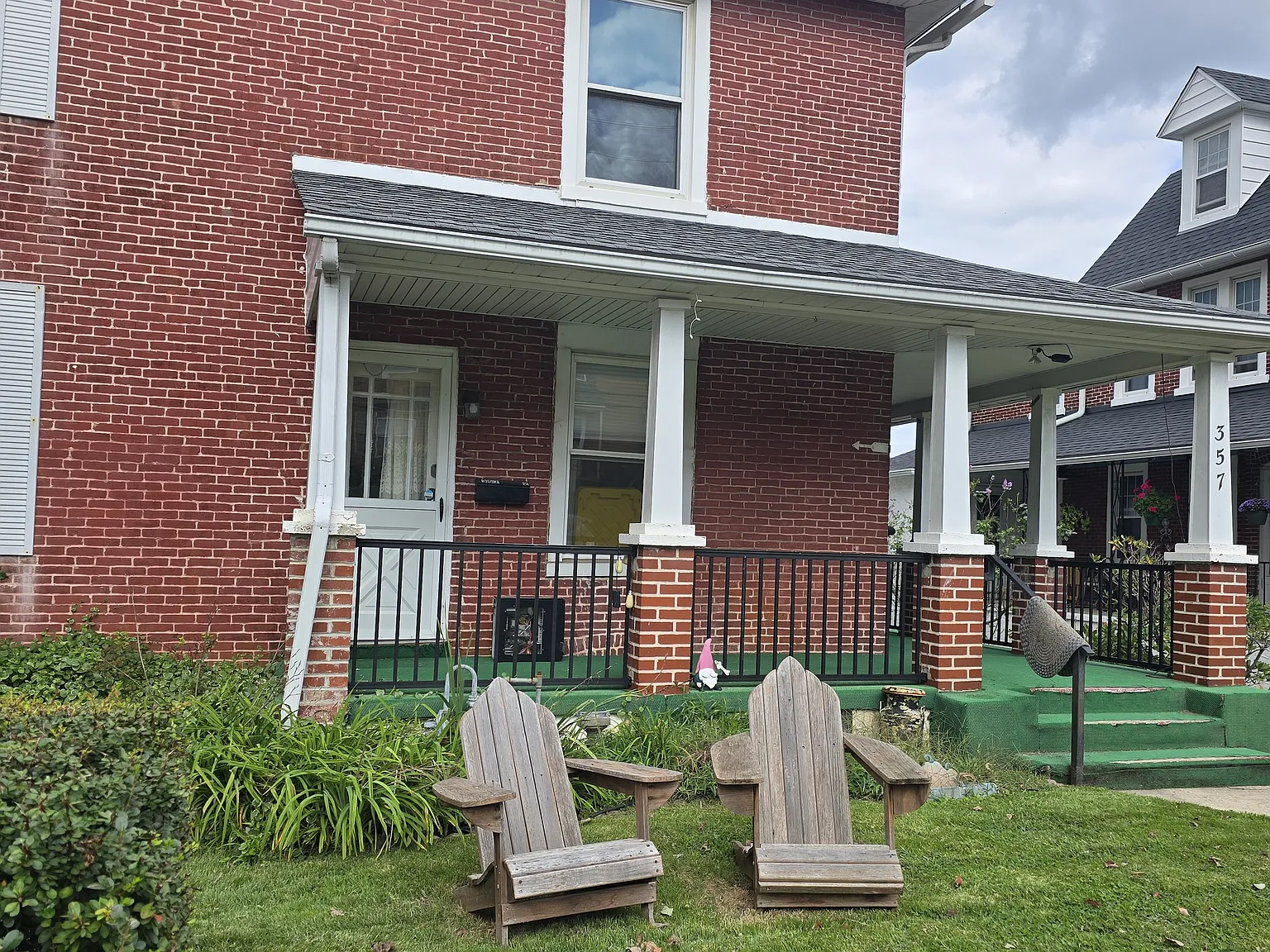 2 bed, 800 sqft, $1,750 — Photo 1