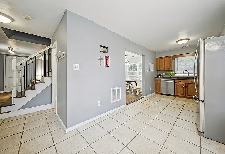 1119 Mill Lake Quarter — Photo 11