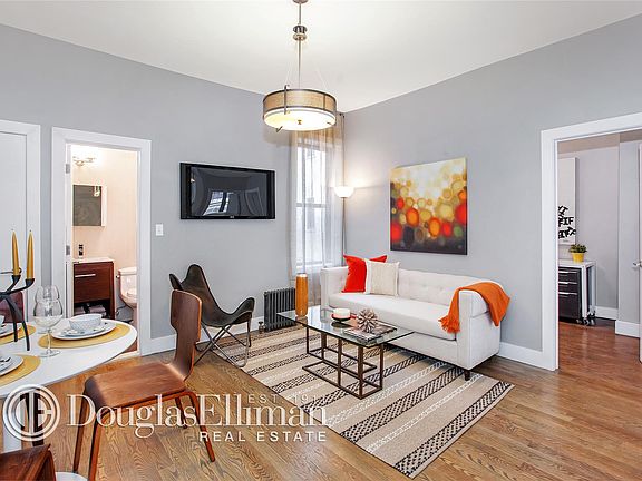 3rd image of 35 Clarkson Ave APT 5A