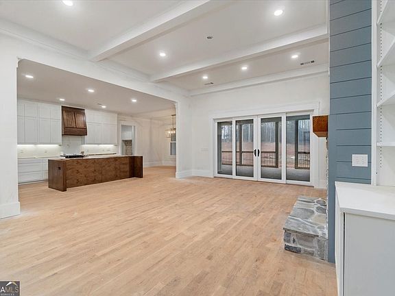 3rd image of 1991 Moores Ford Rd