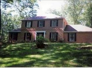 5 Janice Dr, Hackettstown, NJ 07840