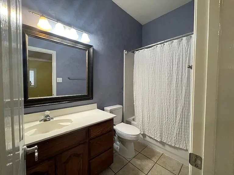 408 Hideaway Ct — Photo 18