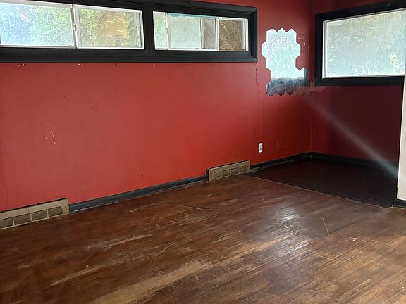 3rd image of 5712 E Odessa St