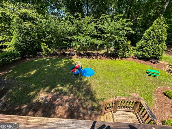 15 Laurelwood Cir, Griffin, GA 30224