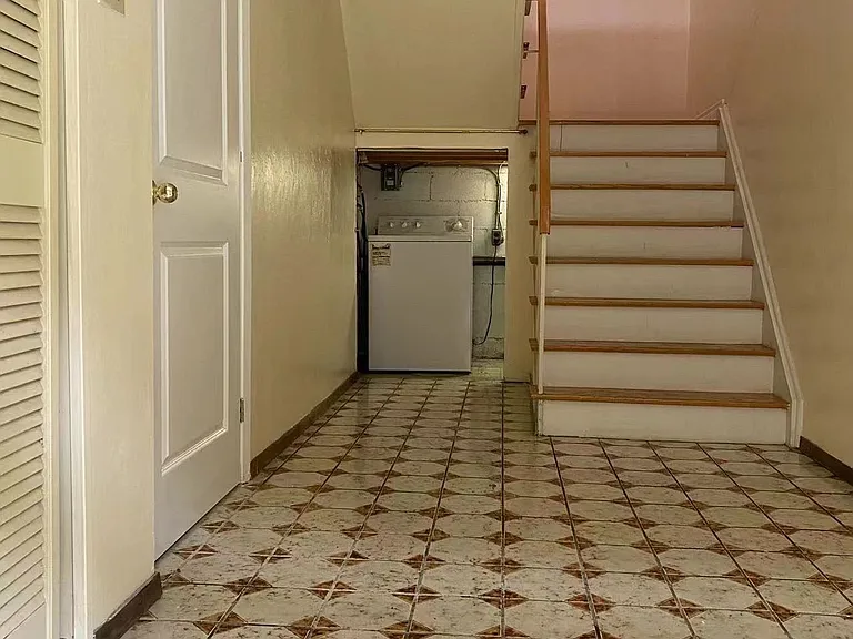 280 McNicoll Ave #UPPER — Photo 16