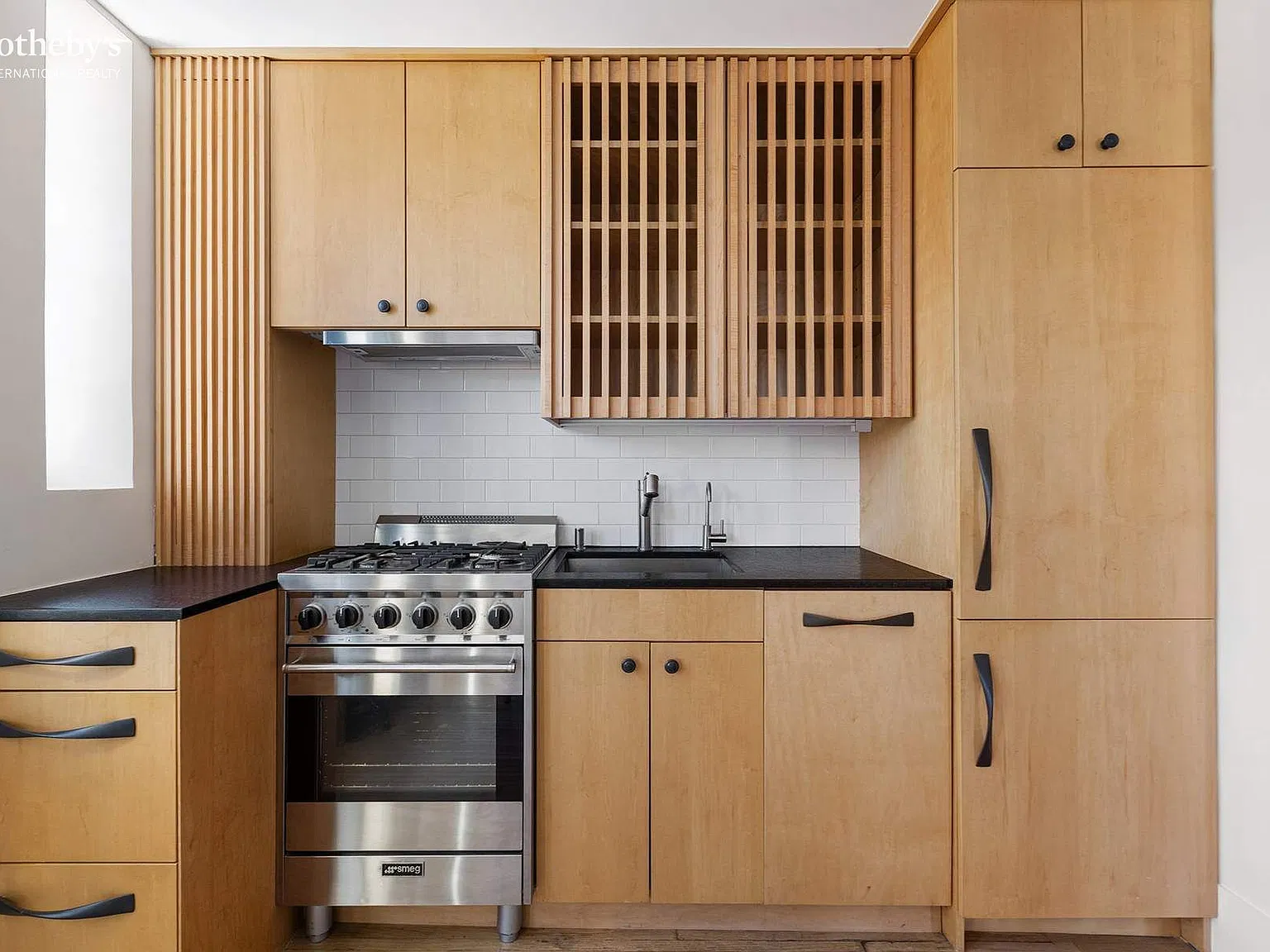 365 West 20th Street — Photo 4