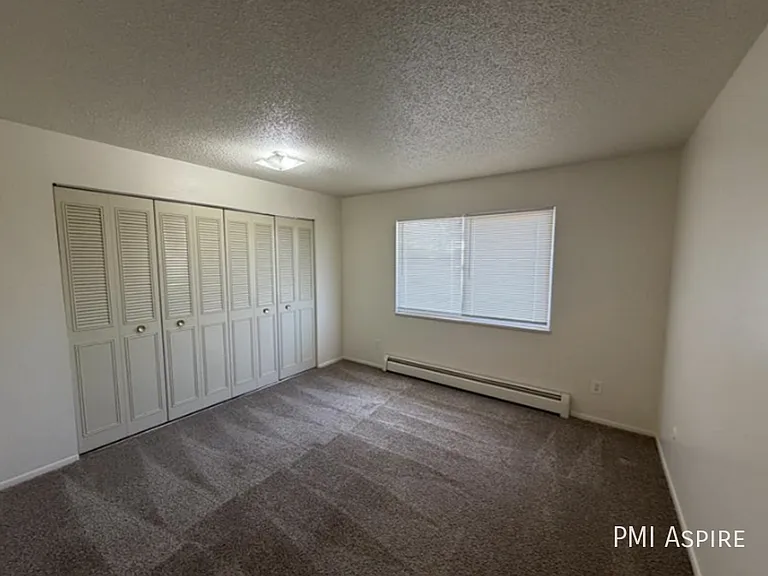 1329 Vivian St #202 — Photo 8