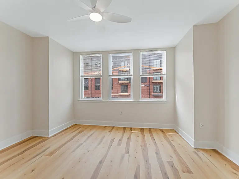 2066 Eastburn Ave — Photo 13