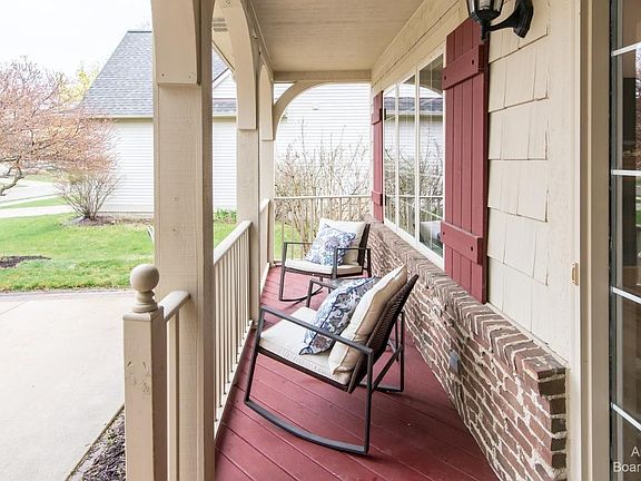 3rd image of 5939 Villa France Ave