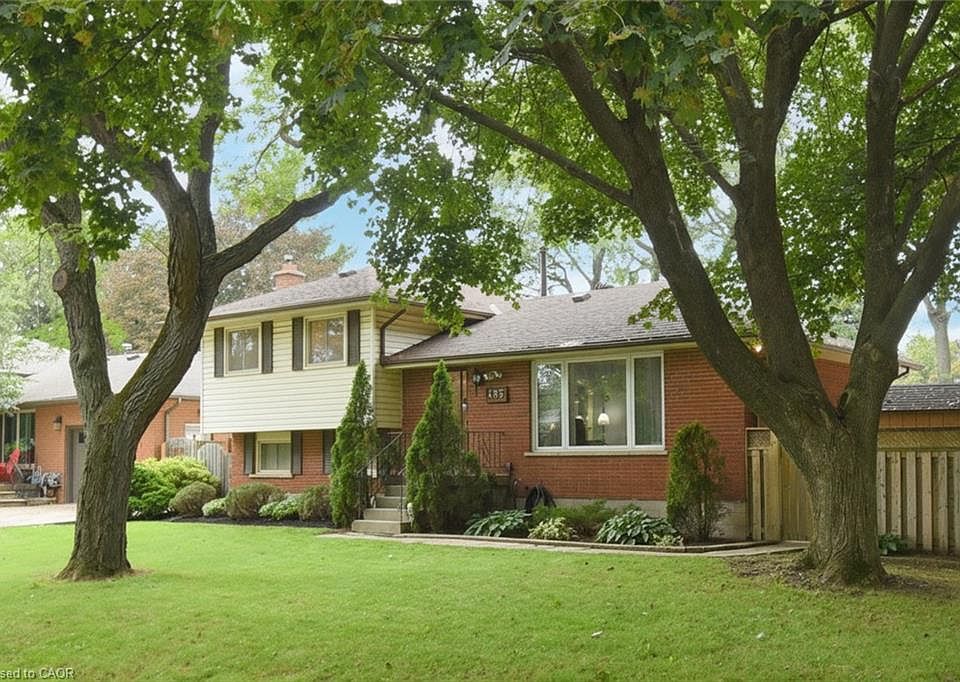 1st image of 483 Annalee Dr