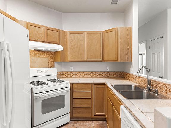 4th image of 3011 Southern Blvd SE APT B