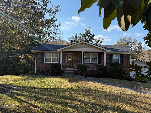 3rd image of 5907 Kinsdale Dr