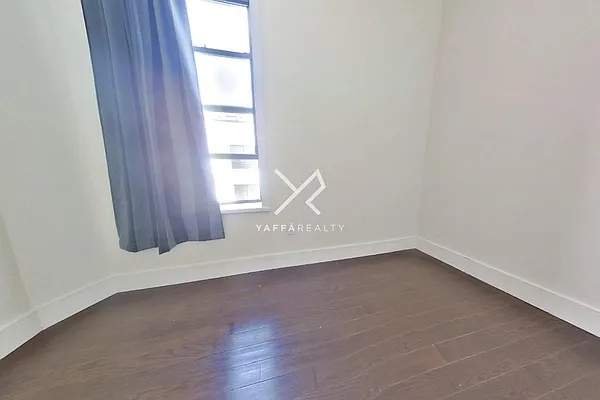 Rented by Yaffa Realty LLC | media 13