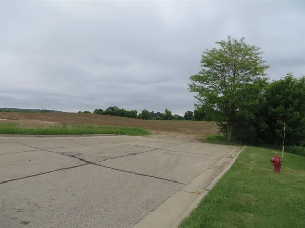 L2 6 Ac Commercial Avenue, Green Lake, WI 54941