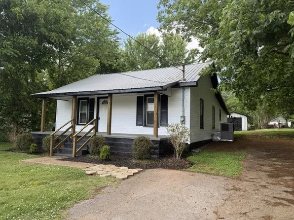 214 Myers St, Cowan, TN 37318