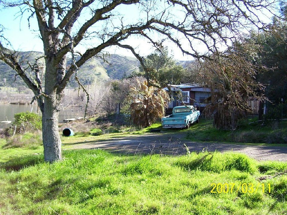 2nd image of 3080 Country Club Dr
