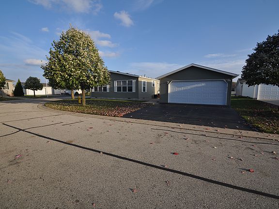 3rd image of W6948 Shorewood